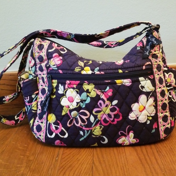 vera bradley tote with side pockets
